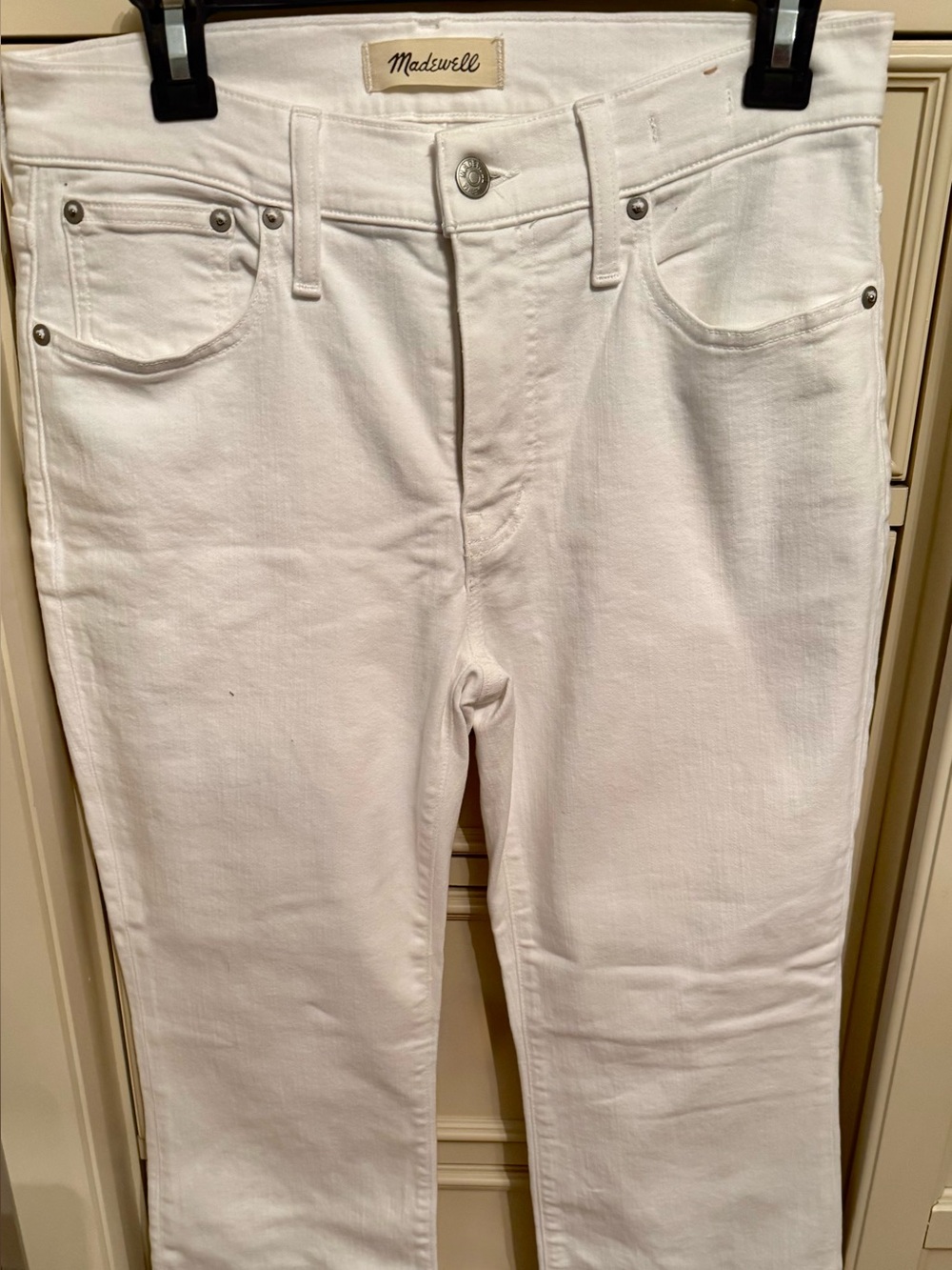 Madewell Women’s White Jeans - Kickout Crop size 28 petite